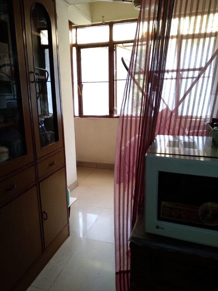 Room, ip extension 3 Bedroom 1600 Sq.Ft. Apartment In Ip Extension Delhi 7965539