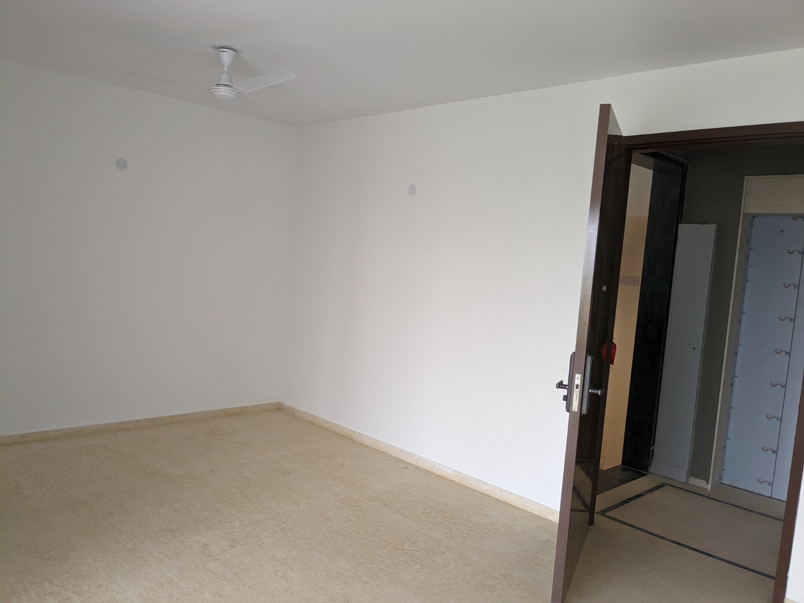 3 BHK Apartment For Sale in DLF The Skycourt