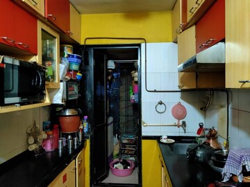 Gym in 2 BHK Apartment at Sindhi Society, Chembur – for Rent