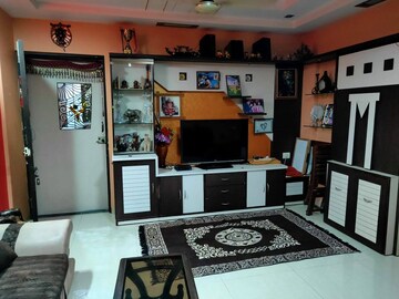 Living Room in 2 BHK Apartment at Sindhi Society, Chembur – for Rent