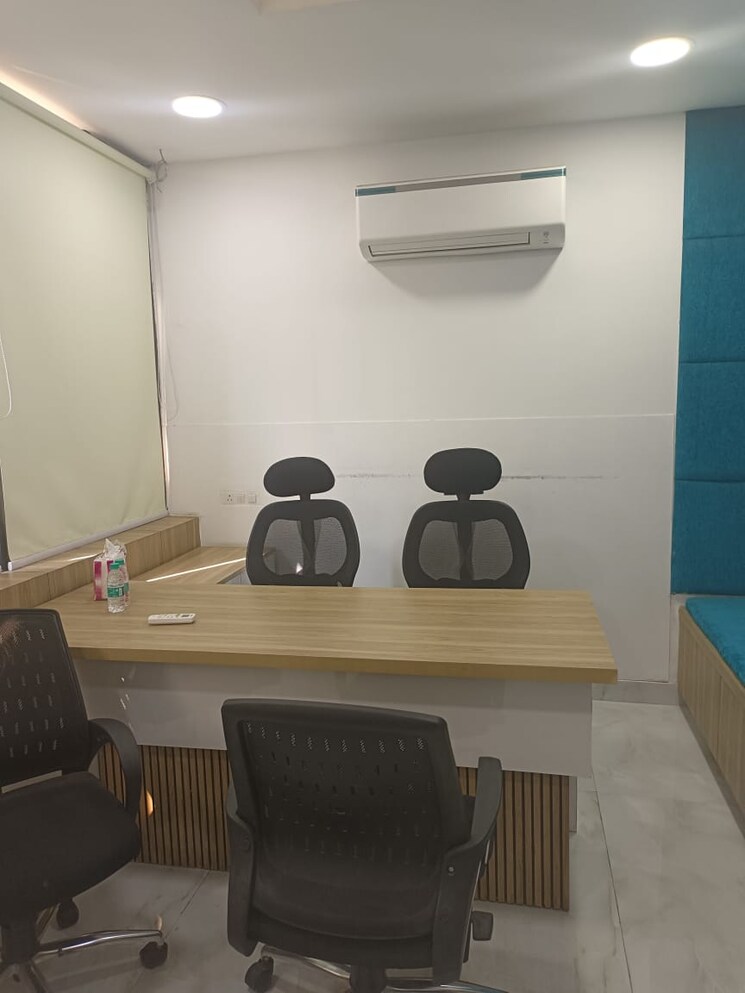 Floor Plan, netaji subhash place Commercial Office Space 1100 Sq.Ft. In Netaji Subhash Place Delhi 7965600