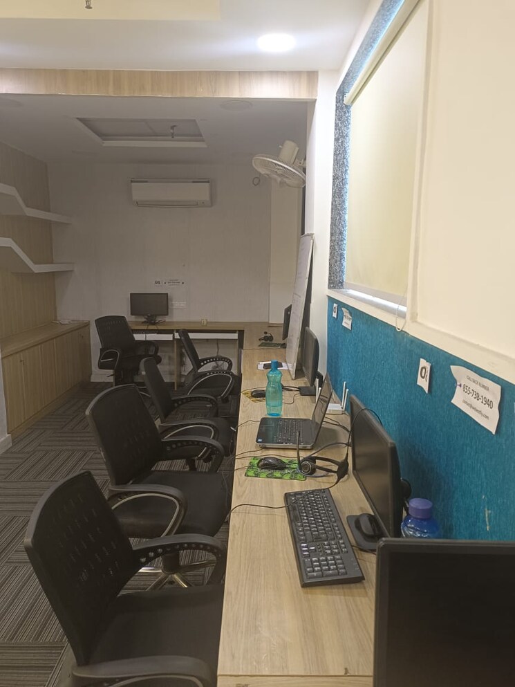 Team Area, netaji subhash place Commercial Office Space 1100 Sq.Ft. In Netaji Subhash Place Delhi 7965600