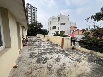 Master Bedroom in 3 BHK Independent House at Royal Placid, Hsr Layout – for Rent