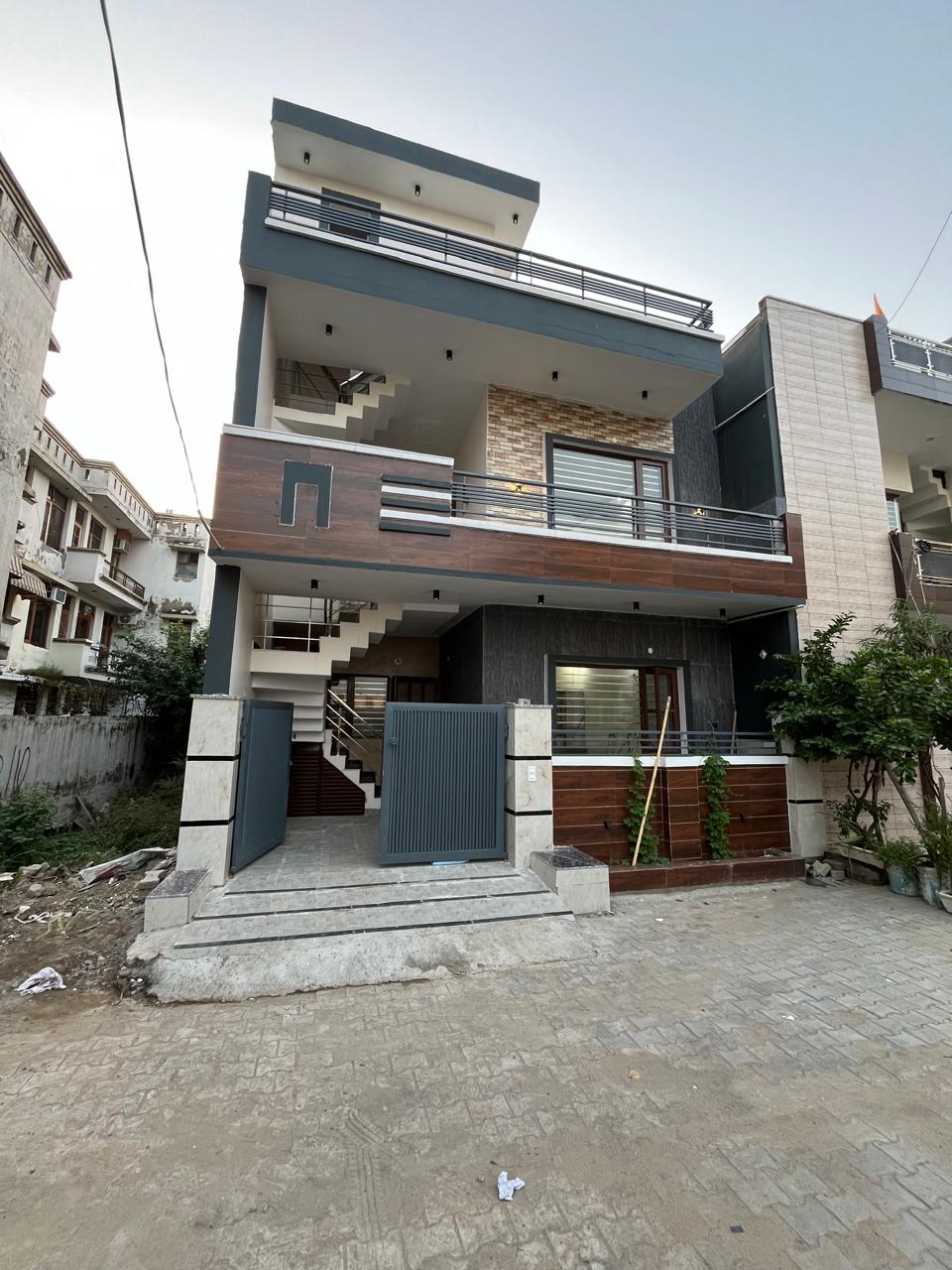 3 BHK + Extra Room Independent House For Sale in Sector 127