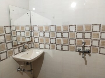 Bathroom in 3 BHK Builder Floor at Sector 23 – for Sale