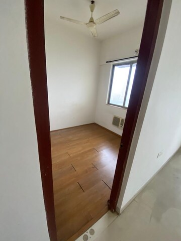 Room in 2.5 BHK Apartment at Lodha Casa Bella Gold, Dombivli East – for Rent