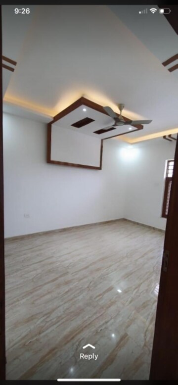 Room in 4 BHK Builder Floor at Green Fields Colony – for Rent