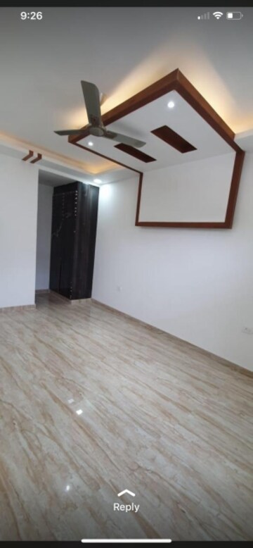 Room in 4 BHK Builder Floor at Green Fields Colony – for Rent