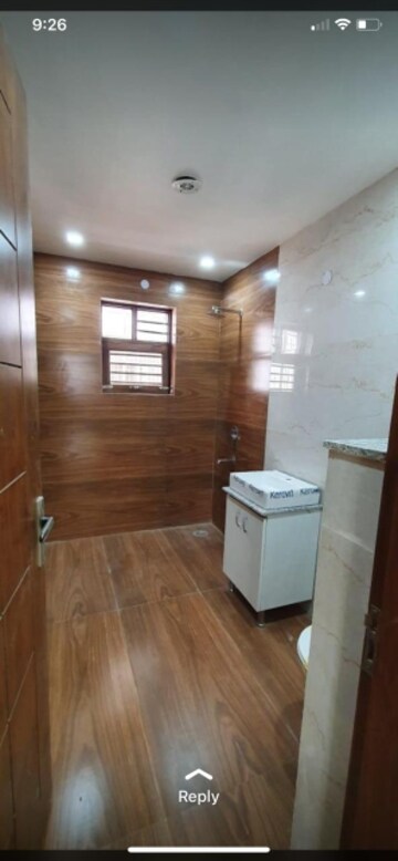 Attached Bathroom in 4 BHK Builder Floor at Green Fields Colony – for Rent