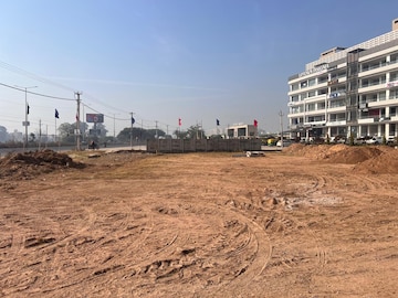  Showroom – Exterior View View at International Airport Road - for Sale