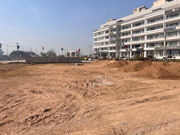  Showroom For Sale in International Airport Road