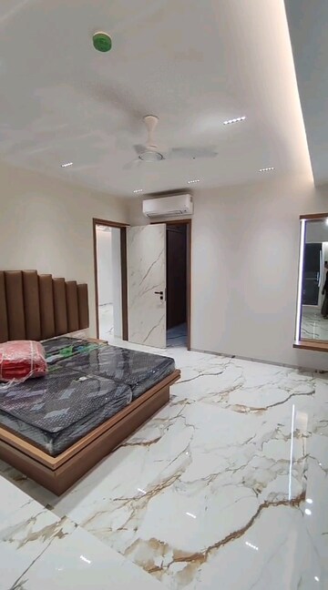 Bedroom in 3 BHK Apartment at Anchor Victorian, Parel – for Rent