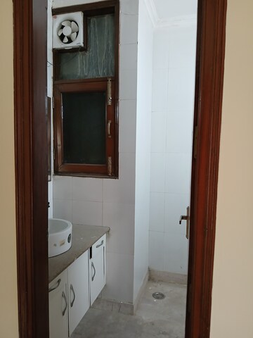 Furnished Amenities in 3 BHK Villa at RWA Apartments Sector 122, Sector 122 – for Rent