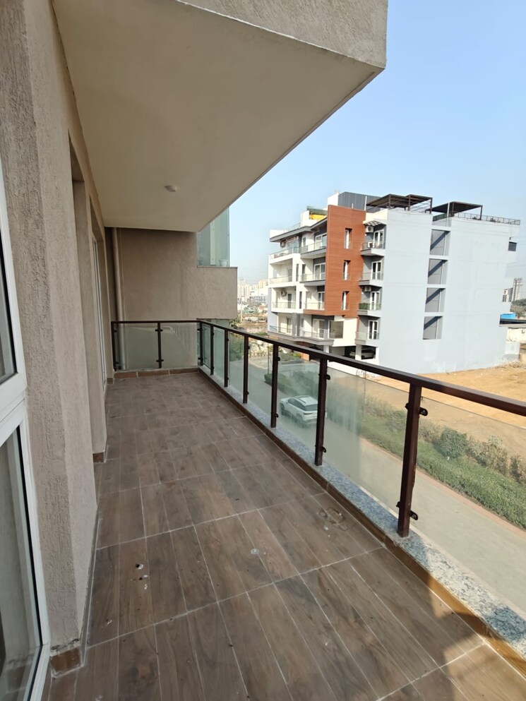 Balcony, bptp-floors 3 Bedroom 1150 Sq.Ft. Builder Floor In Sector 70 Gurgaon 7965927