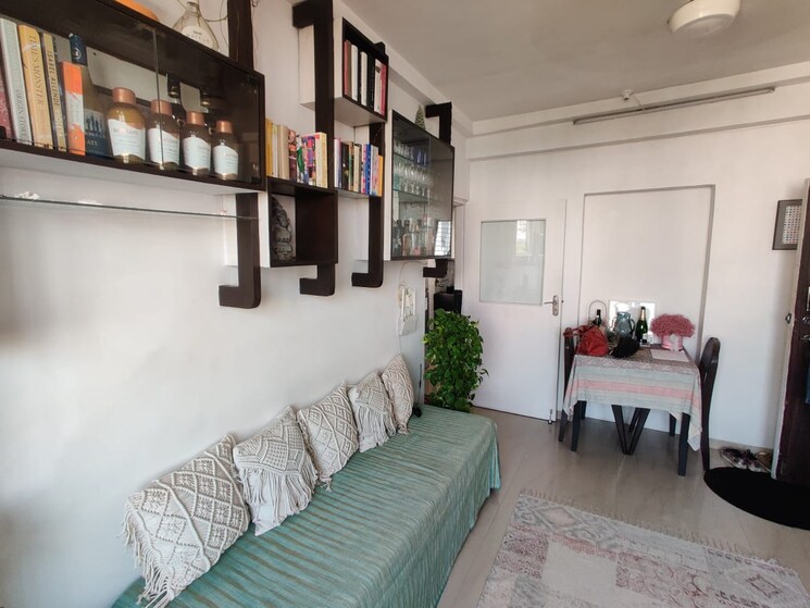 Living Room, sea-view-apartments-bandra 1 Bedroom 500 Sq.Ft. Apartment In Bandra West Mumbai 7965923