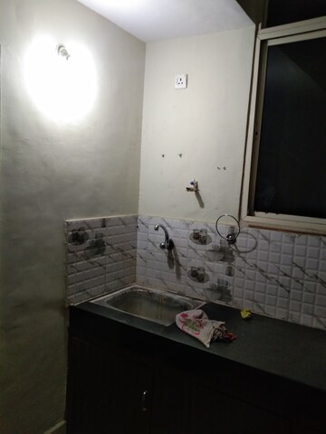  2 BHK Apartment at Alkapuri – for Rent