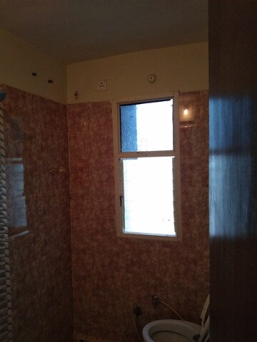 Attached Bathroom in 2 BHK Apartment at Alkapuri – for Rent