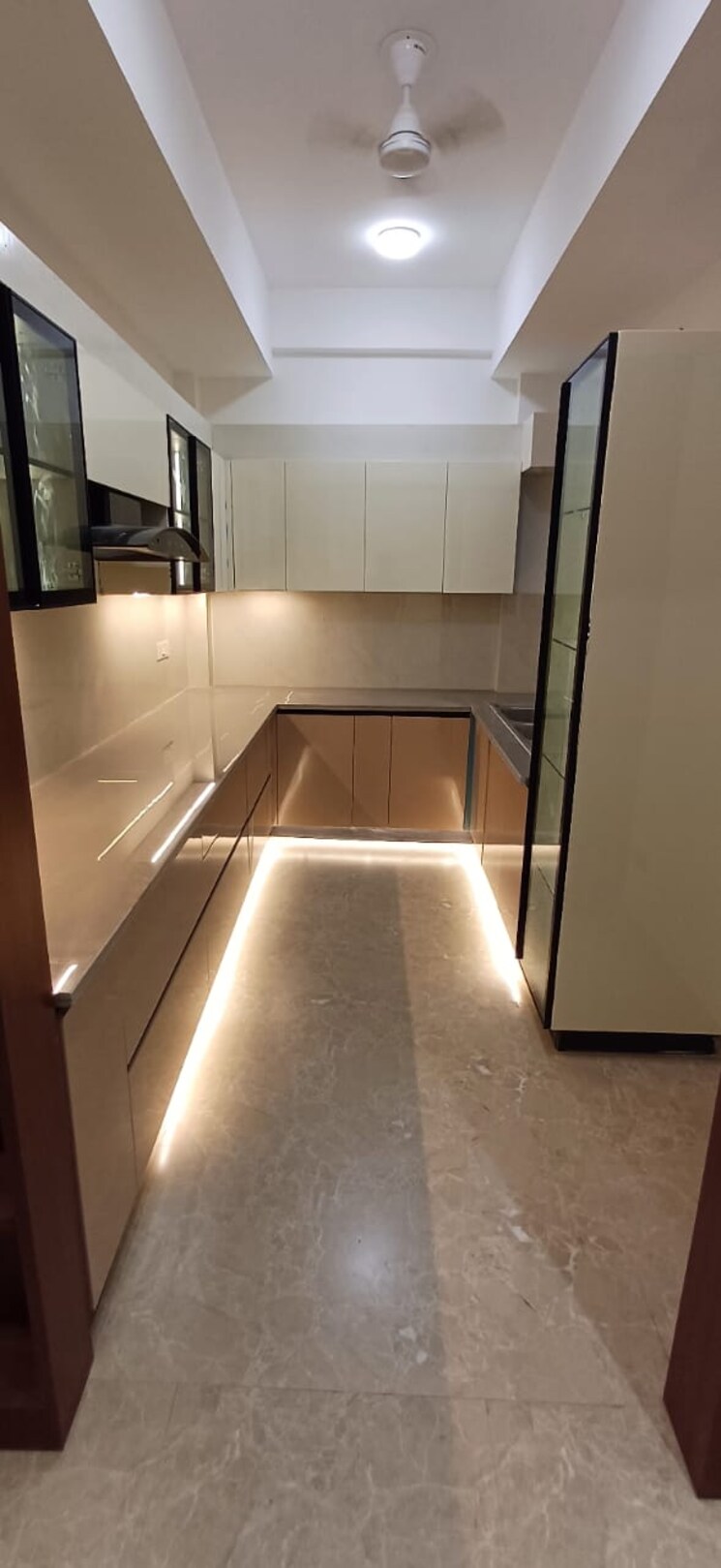 Kitchen, sector 46 3 Bedroom 250 Sq.Yd. Builder Floor In Sector 46 Faridabad 7965949