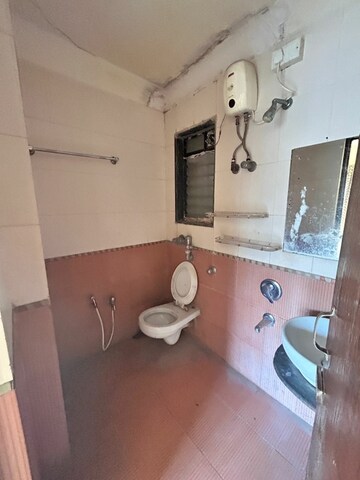 Bathroom in 1 BHK Apartment at Suncity Complex, Powai – for Rent