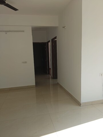 Room in 3 BHK Apartment at Ace Divino, Sector 1 Greater Noida – for Rent
