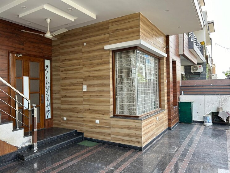 undefined, sector 123 5 Bedroom 200 Sq.Yd. Independent House In Sector 123 Mohali 7966145