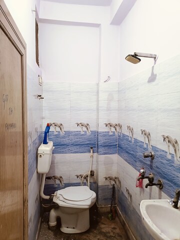 Bathroom in 2 BHK Builder Floor at New Ashok Nagar – for Rent
