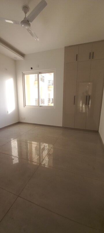 Furnished Amenities in 2 BHK Apartment at Tata Eureka Park, Sector 150 – for Rent