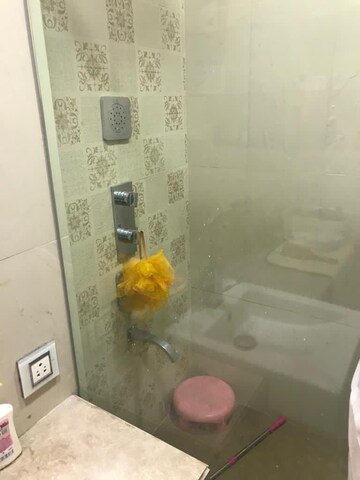 Bathroom in 2 BHK Apartment at Lakhani Signature, Pali Hill – for Sale