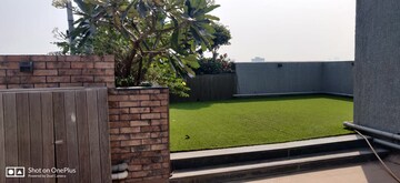  2 BHK Apartment at Lakhani Signature, Pali Hill – for Sale