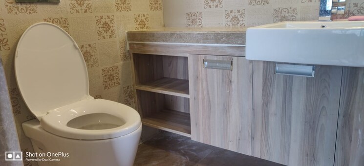 Bathroom, lakhani-signature 2 Bedroom 975 Sq.Ft. Apartment In Pali Hill Mumbai 7966122