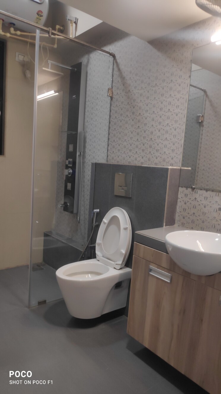 Bathroom, lakhani-signature 2 Bedroom 975 Sq.Ft. Apartment In Pali Hill Mumbai 7966122