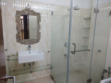 Bathroom in 2 BHK Apartment at Mistry Court, Churchgate – for Rent