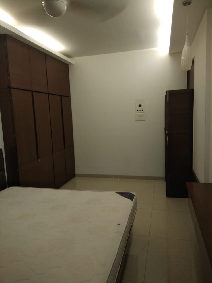 Room, mistry-court 2 Bedroom 1000 Sq.Ft. Apartment In Churchgate Mumbai 7966136