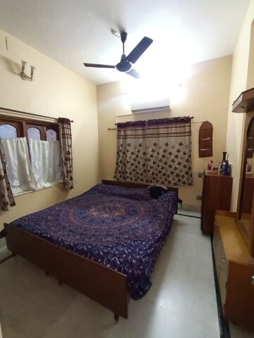 Bedroom in 6 BHK Independent House at Jayshree Park – for Sale