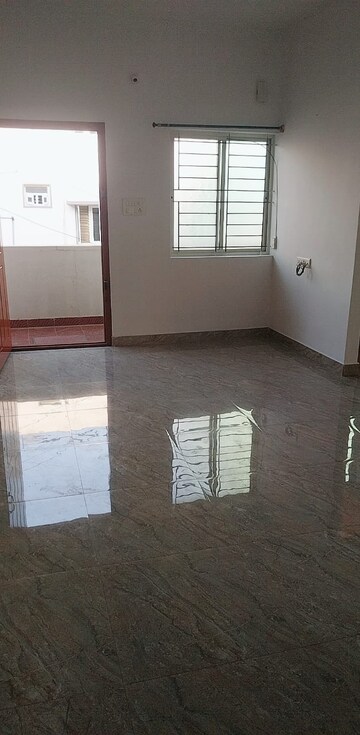 Room in 1 BHK Builder Floor at Hsr Layout – for Rent