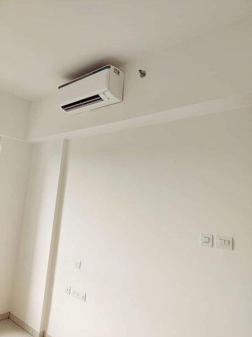  2 BHK Apartment at Shapoorji Pallonji Vicinia, Powai – for Rent