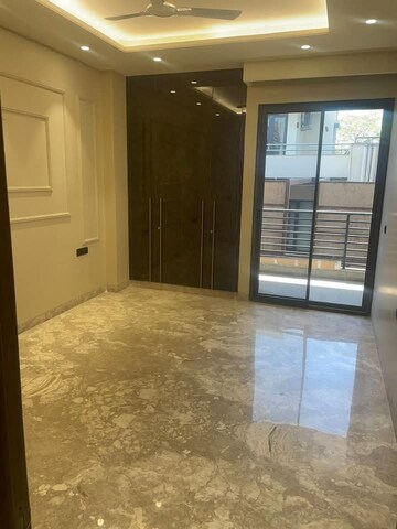 Room in 4 BHK Apartment at Ansal API Esencia, Sector 67 – for Sale