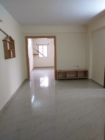 Room in 2 BHK Apartment at Mahadevpura – for Rent