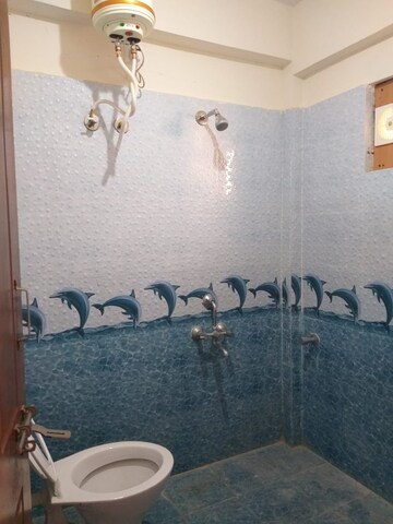 Bathroom in 2 BHK Apartment at Mahadevpura – for Rent