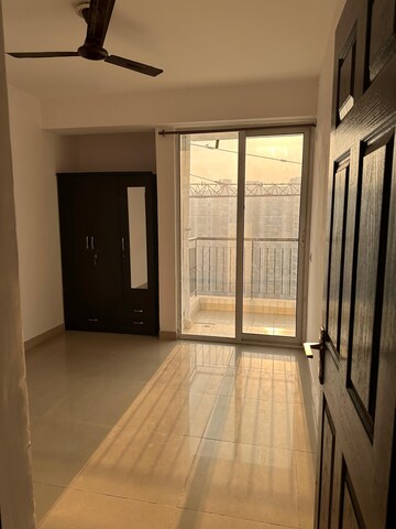 2 BHK Apartment For Rent in Himalaya Tanishq, Raj Nagar Extension