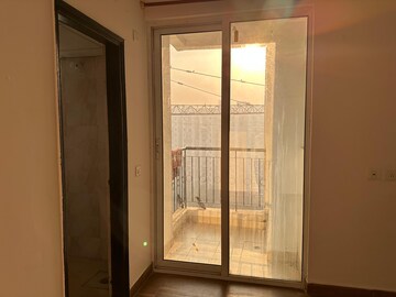 Room in 2 BHK Apartment at Himalaya Tanishq, Raj Nagar Extension – for Rent