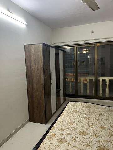 Room in 2 BHK Apartment at Kanakia Spaces Sevens, Andheri East – for Rent