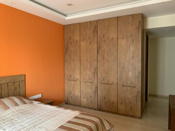 Master Bedroom in 3 BHK Apartment at Fortune Enclave, Khar West – for Rent