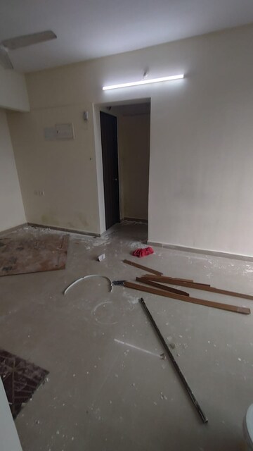 Furnished Amenities in 1 BHK Apartment at Man Opus, Mira Road – for Rent
