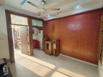 Room in 1 BHK Builder Floor at Vasundhara Sector 1 – for Sale