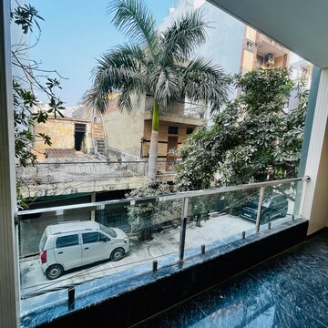 Balcony in 3 BHK Builder Floor at Mansarovar Park – for Sale