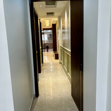  3 BHK Builder Floor at Mansarovar Park – for Sale