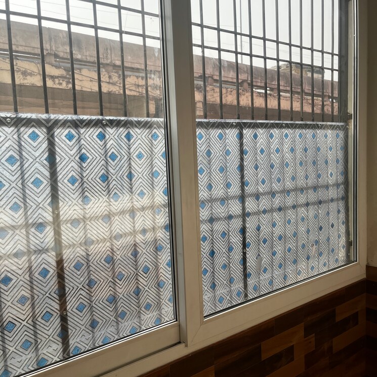 Balcony, mansarovar park 3 Bedroom 145 Sq.Yd. Builder Floor In Mansarovar Park Delhi 7966342