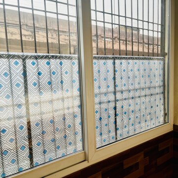  3 BHK Builder Floor at Mansarovar Park – for Sale