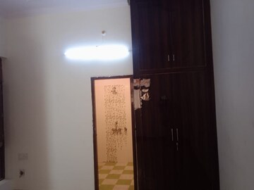 Furnished Amenities in 6 BHK Independent House at Gomti Nagar – for Rent